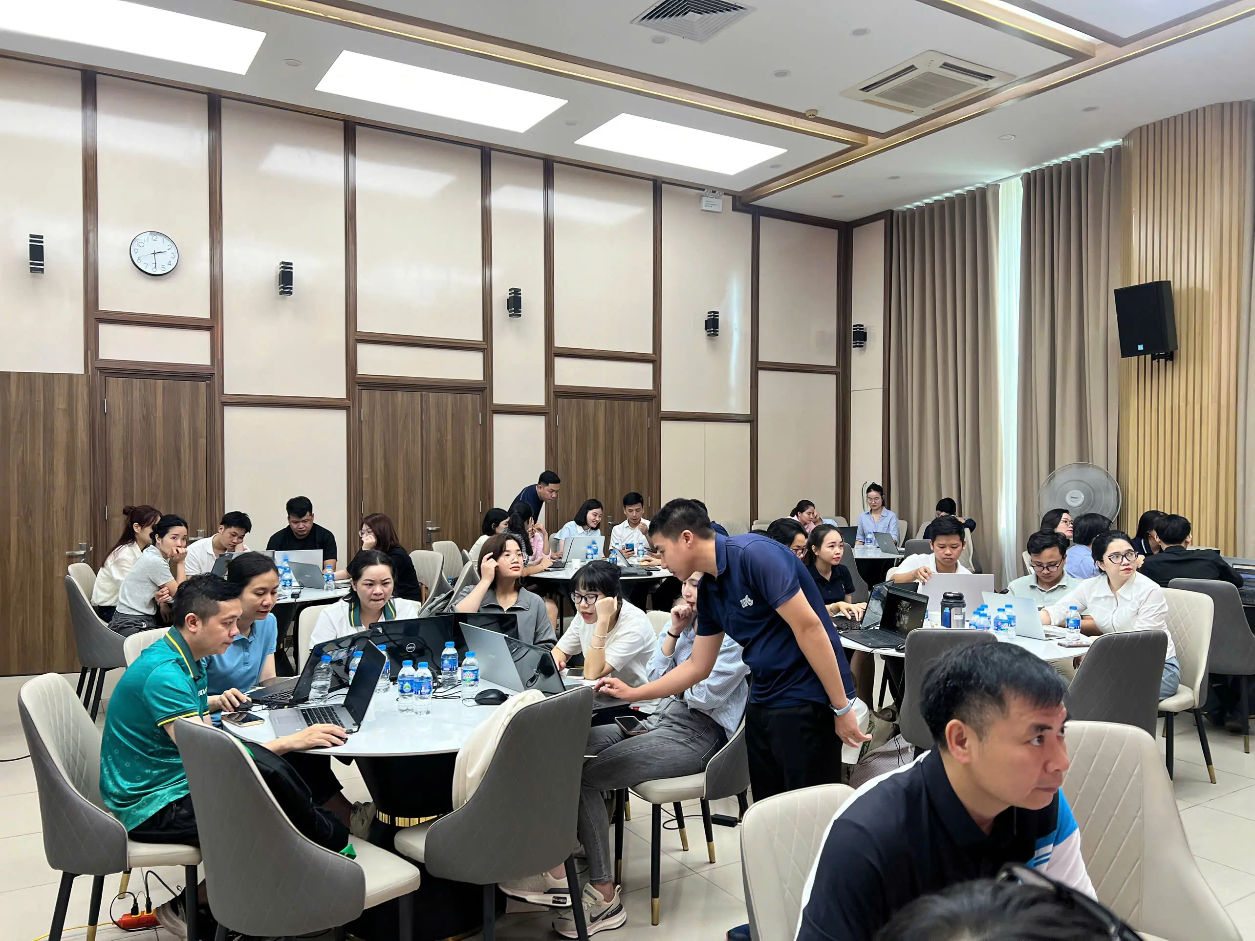Lớp học nghiệp vụ số hóa